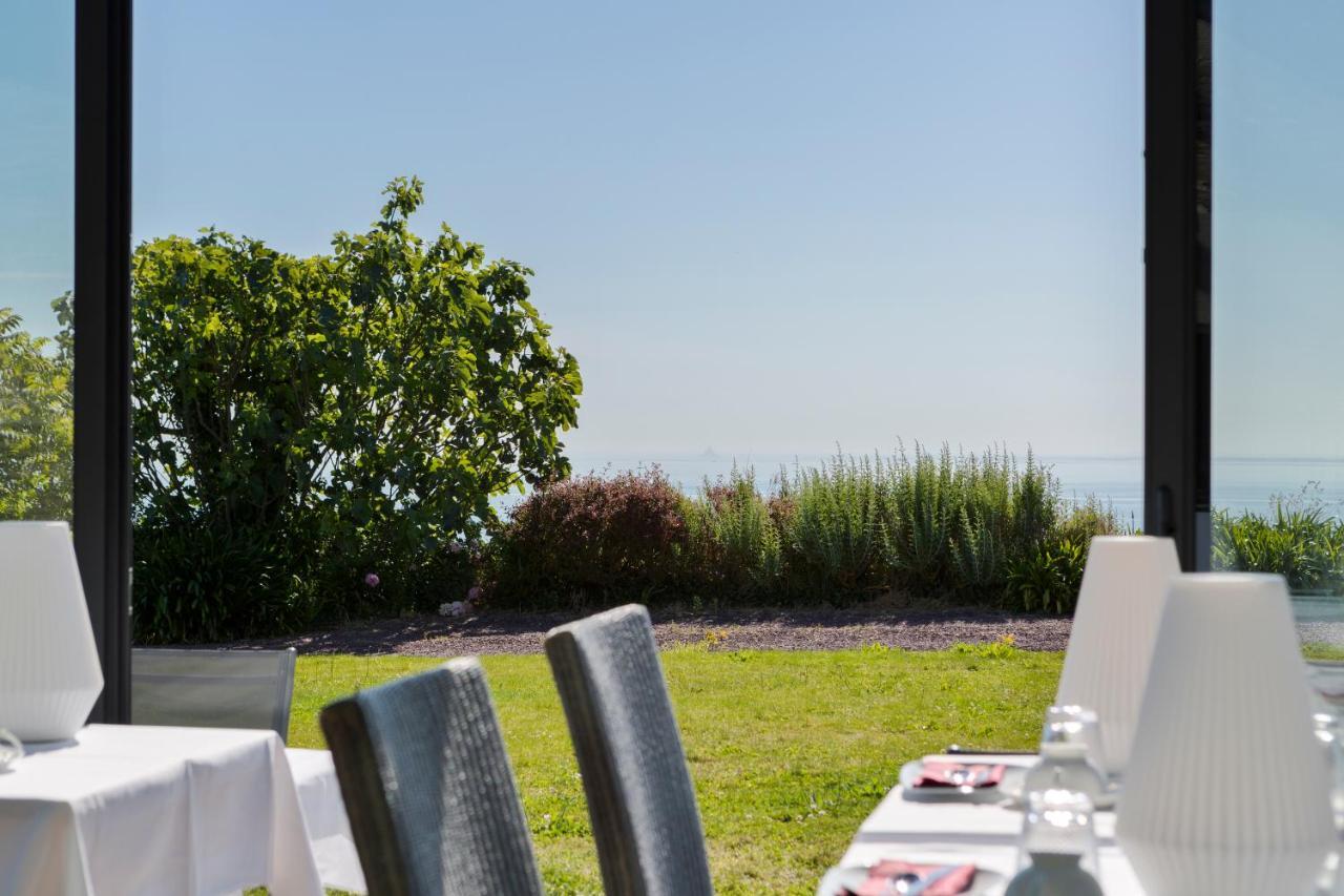 La Metairie-Du-Vauhariot - Vue Mer Et Mont Saint Michel - Piscine Chauffee - Acces Gr34 Cancale Zewnętrze zdjęcie