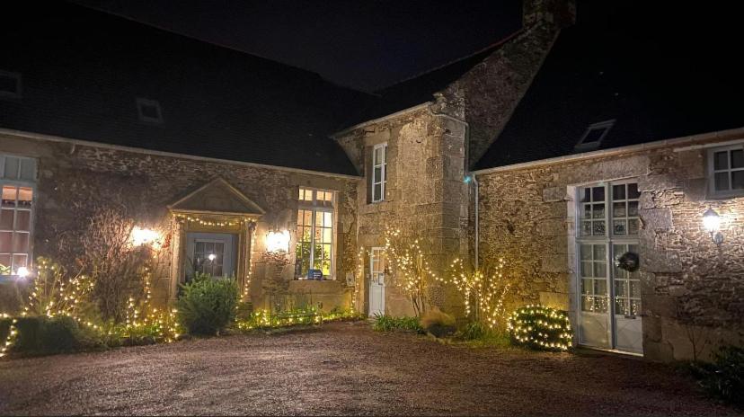 La Metairie-Du-Vauhariot - Vue Mer Et Mont Saint Michel - Piscine Chauffee - Acces Gr34 Cancale Zewnętrze zdjęcie