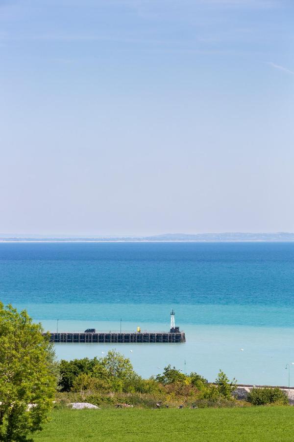 La Metairie-Du-Vauhariot - Vue Mer Et Mont Saint Michel - Piscine Chauffee - Acces Gr34 Cancale Zewnętrze zdjęcie
